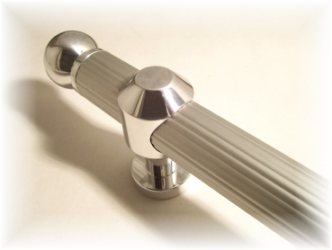 Universal support bar (No. 101 830)