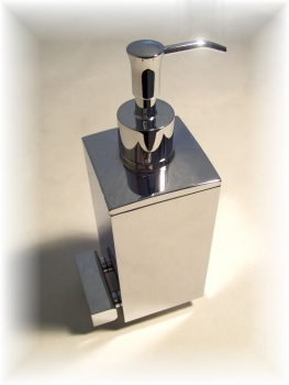 Soap dispenser (Cube)